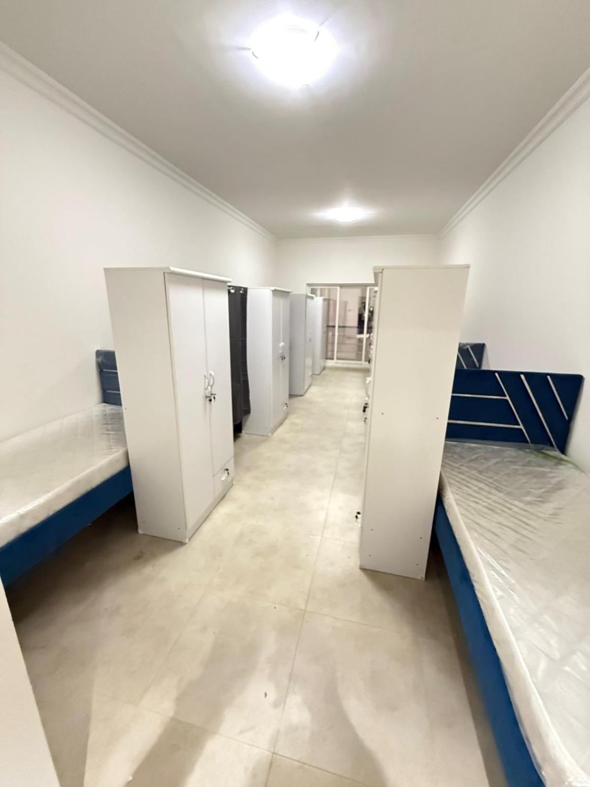 Backpackers Heaven ! 18 Beds In A 2 Bedroom Apartment In Front Of Union Metro Station Diera Dubai Eksteriør bilde