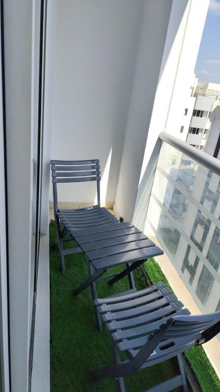 Backpackers Heaven ! 18 Beds In A 2 Bedroom Apartment In Front Of Union Metro Station Diera Dubai Eksteriør bilde